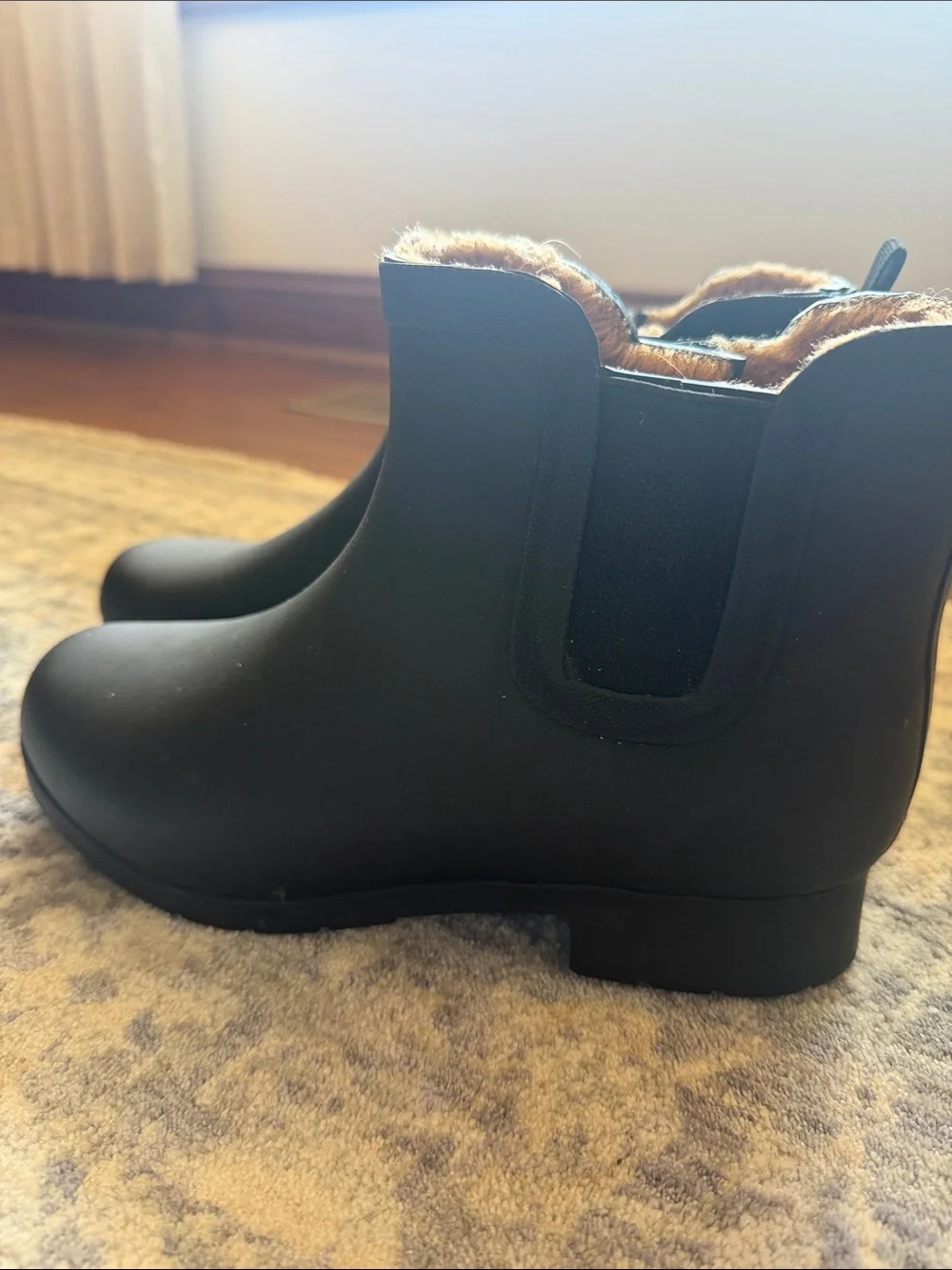 Chooka Women’s Black Faux-Fur Lined Ankle Boots- Rain and Snow Boots